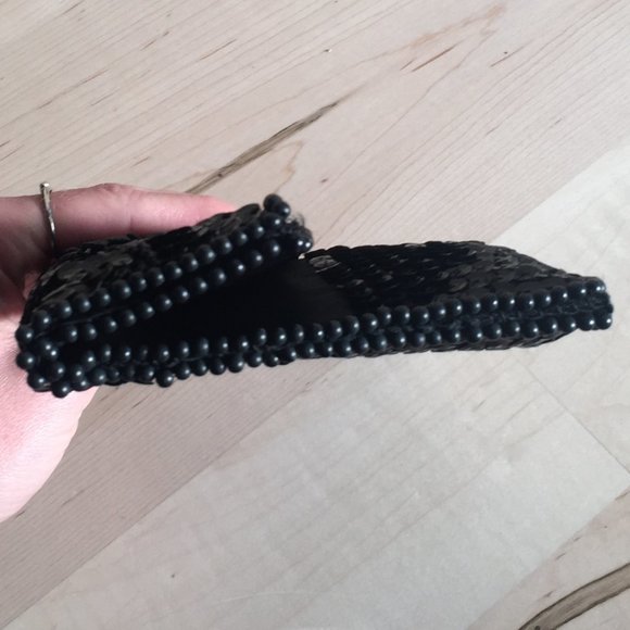 1950s EUC black beaded clutch - Picture 4 of 8